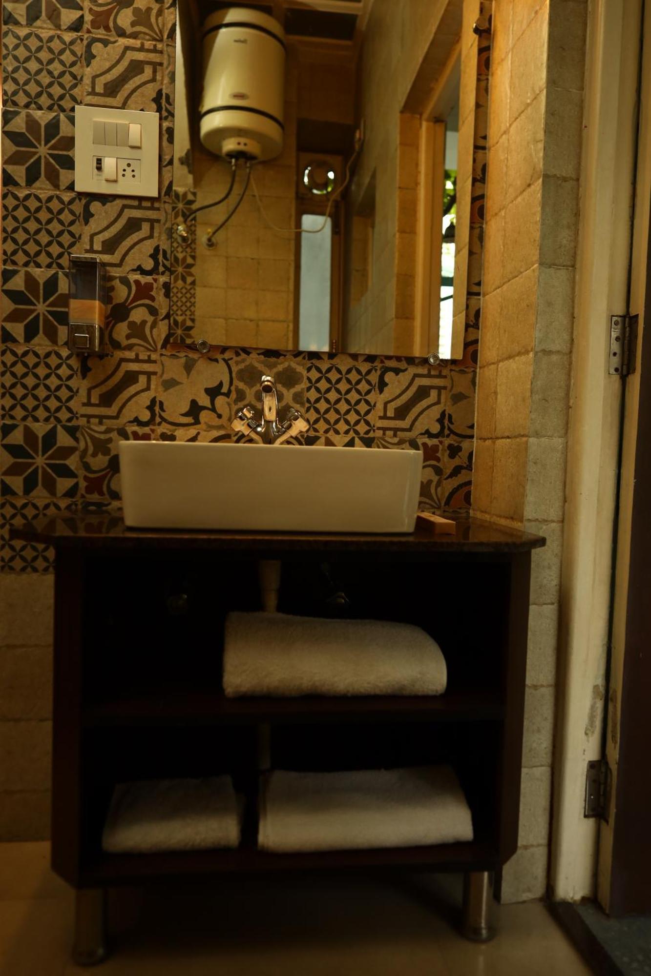 The Bougainvillea Bed & Breakfast Amritsar Ngoại thất bức ảnh